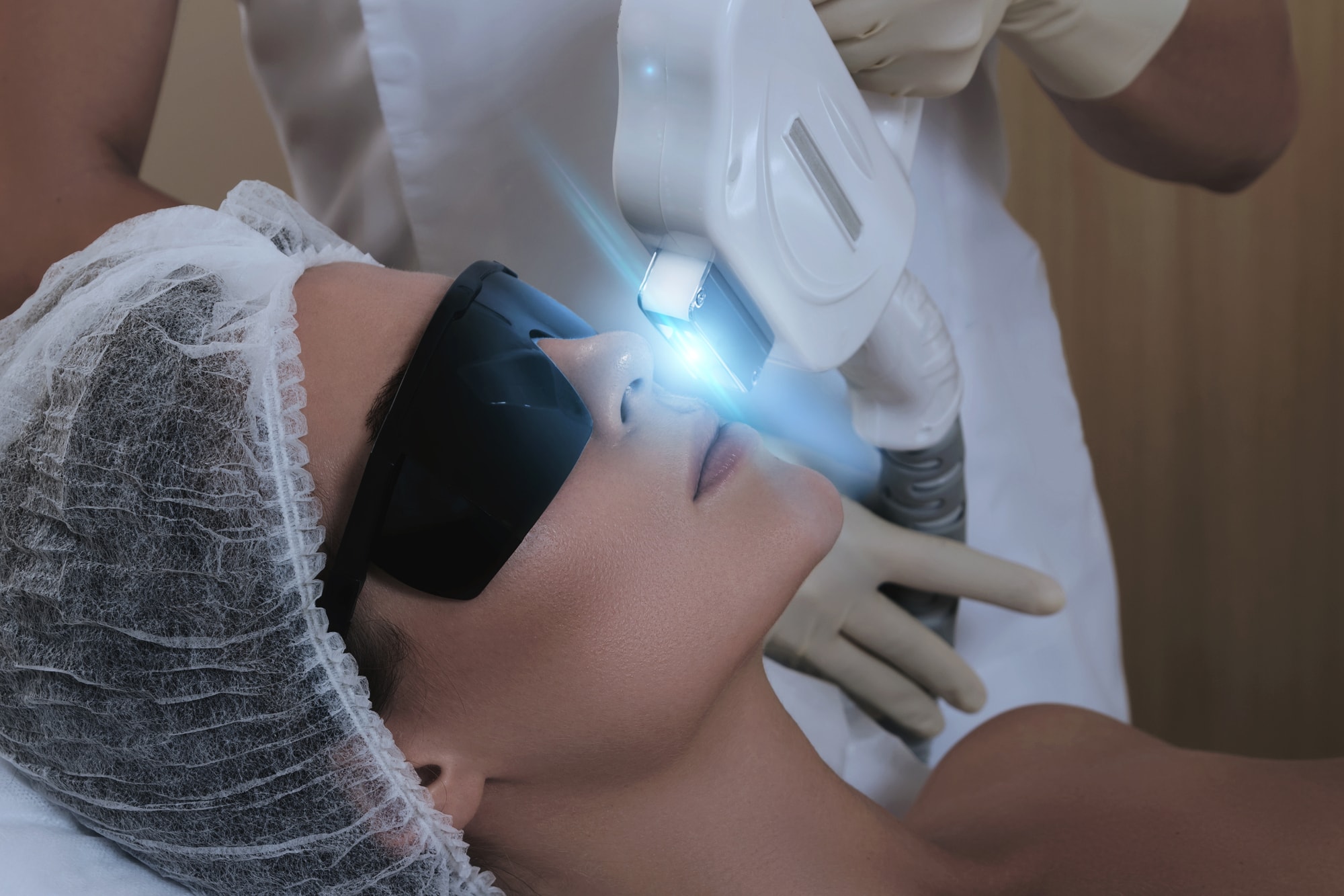 How IPL Devices Benefit Dermatology and Cosmetic Procedures
